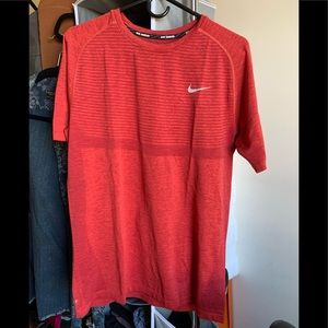 Nike Men's Dri-Fit TechKnit T Shirt L Red